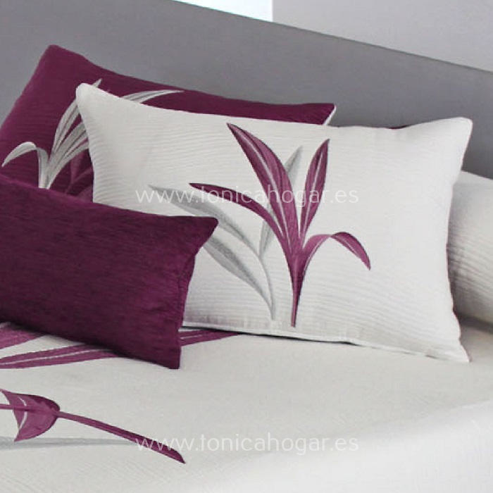 Cojin Reversible Lynette Morado de Reig Marti. Morado Cojín 50x70 Funda Cojín 50x70 Morado 