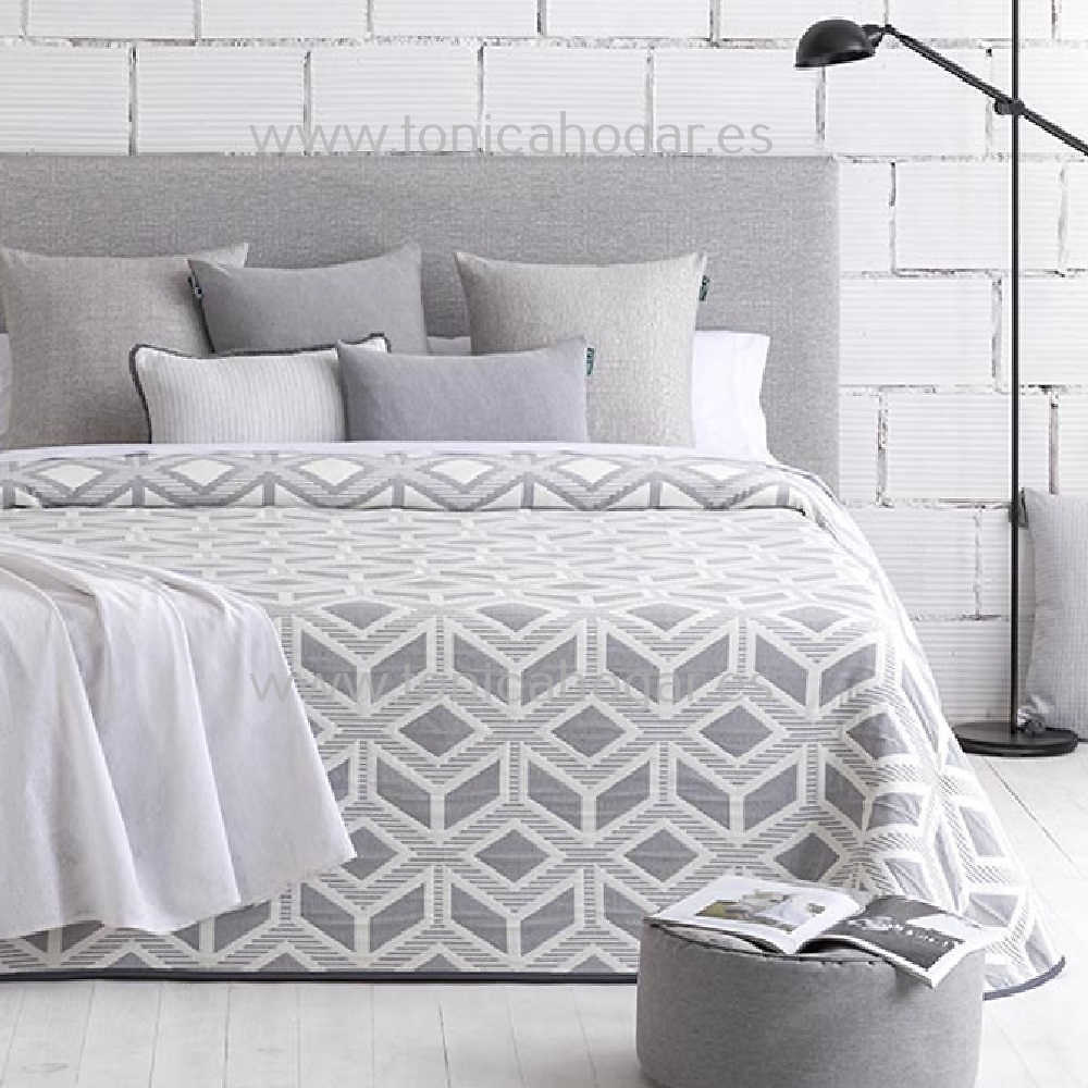 Colcha Campello Gris de Confecciones Paula Gris 090 105 Gris 135 Gris 150 Gris 160 Gris 170 Gris 180 Gris 