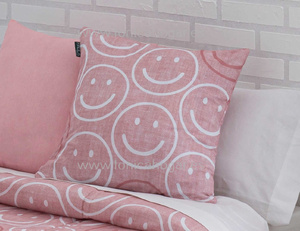 Funda Cojin Emoji Rosa de Confecciones Paula